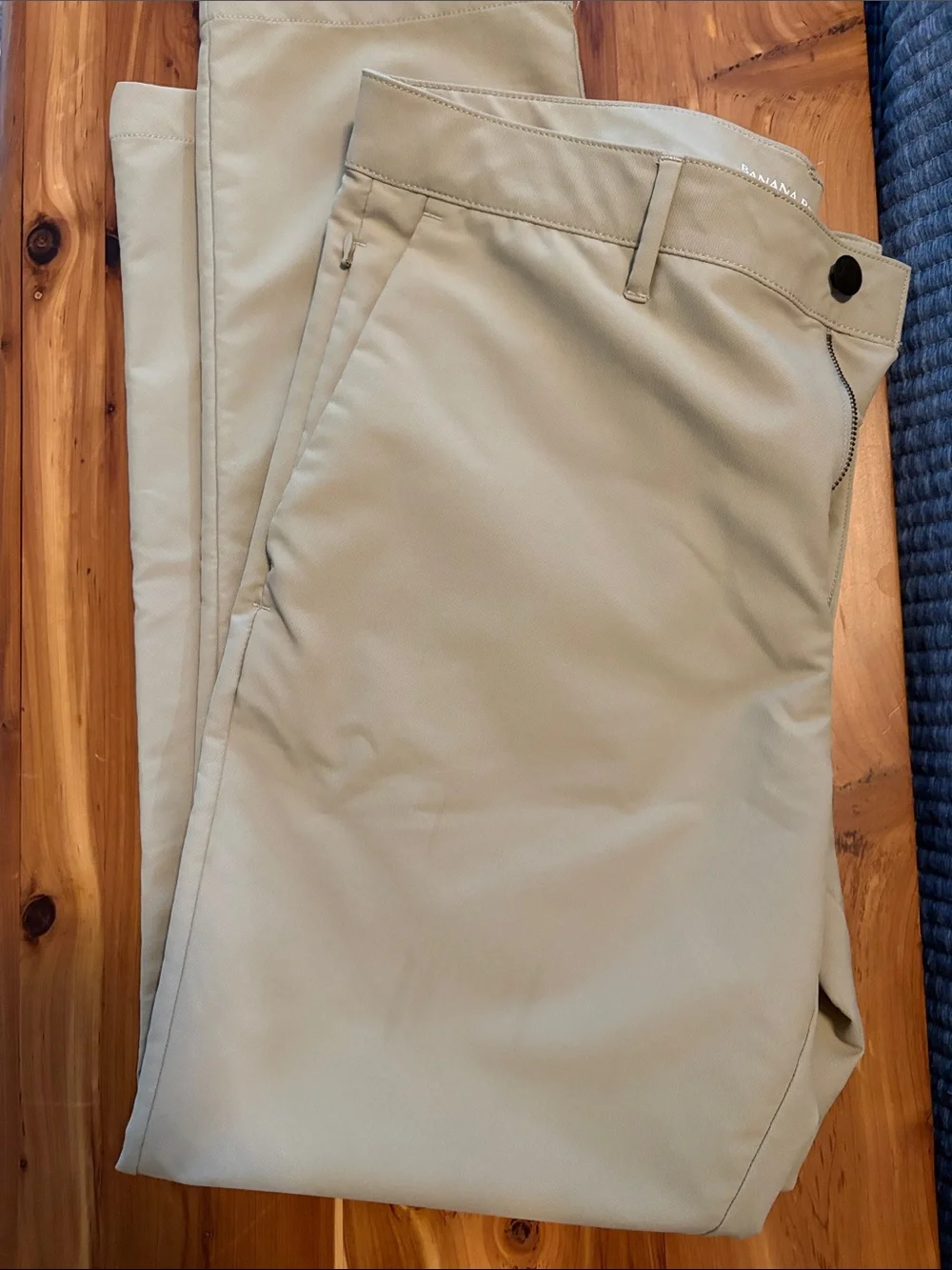 Banana Republic Men's Light Beige Tech Pant